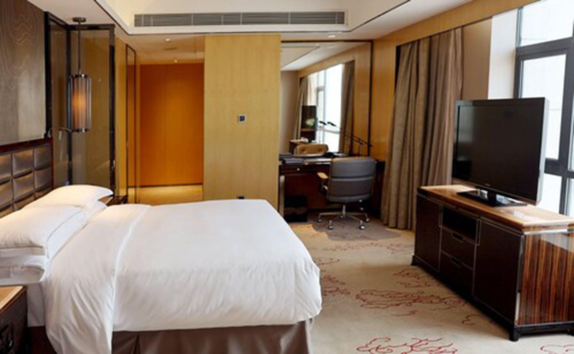 Hilton Zhongshan Downtown Екстериор снимка