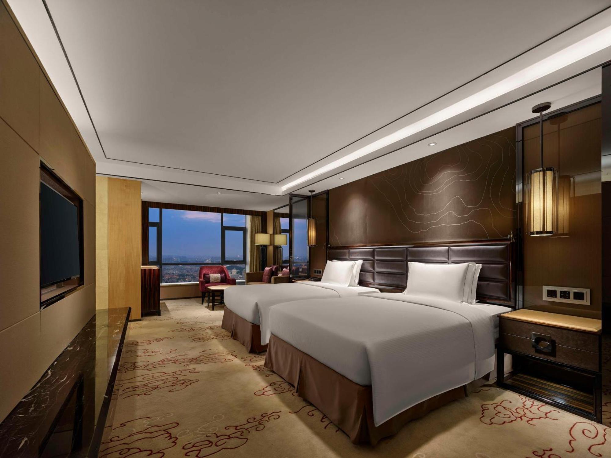 Hilton Zhongshan Downtown Екстериор снимка